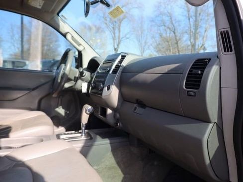 Used 2016 Nissan Frontier S image 31