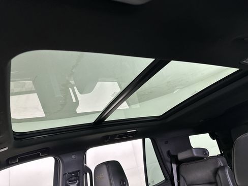 Used 2021 Chevrolet Tahoe High Country image 55