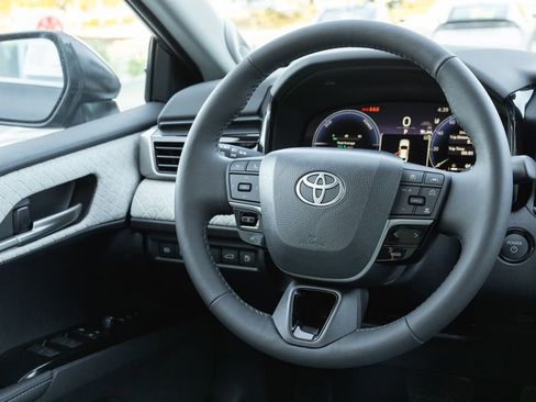 New 2026 Toyota Camry XLE AWD/4WD image 12