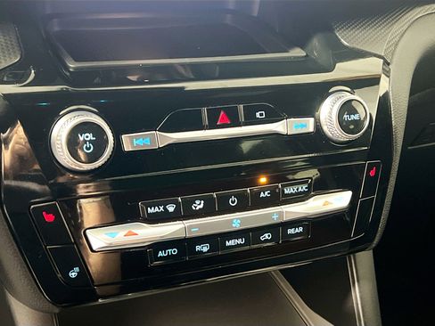 Used 2023 Ford Explorer ST-Line image 27