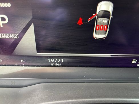 Used 2025 Nissan Rogue Platinum w/ Tech Package FWD image 20