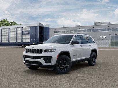 New 2026 Jeep Grand Cherokee Altitude