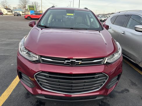 Used 2022 Chevrolet Trax LT w/ Driver Confidence Package image 7