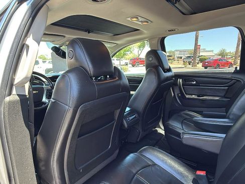 Used 2017 Chevrolet Traverse LT AWD/4WD image 28