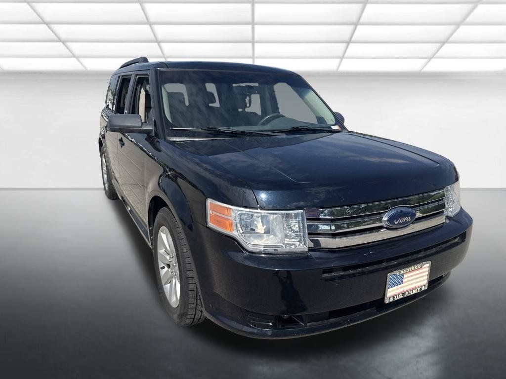 Used 2009 Ford Flex SE FWD image 2