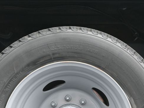 Used 2009 Ford F550 2WD Regular Cab Super Duty image 29