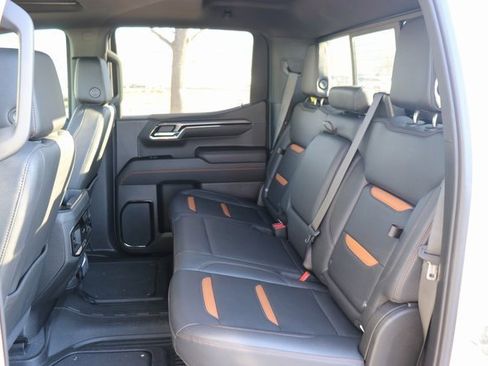 Used 2023 GMC Sierra 1500 AT4 w/ AT4 Premium Package image 11