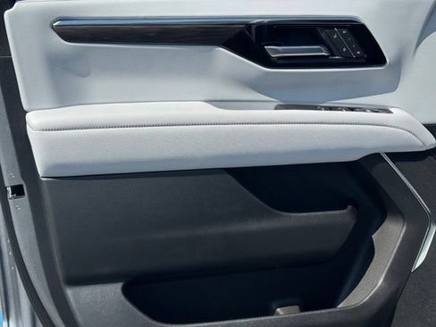 New 2026 Chevrolet Suburban Premier AWD/4WD image 20