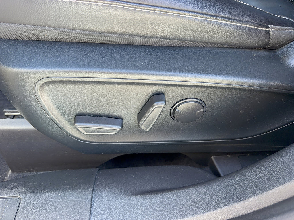 Used 2021 Ford Escape SEL w/ Technology Package FWD image 34