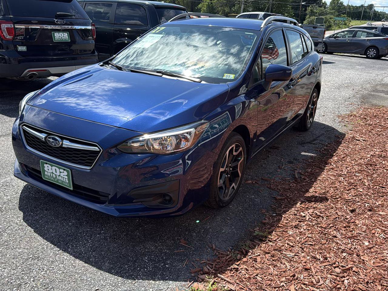 Used 2017 Subaru Impreza 2.0i Premium AWD/4WD image 3