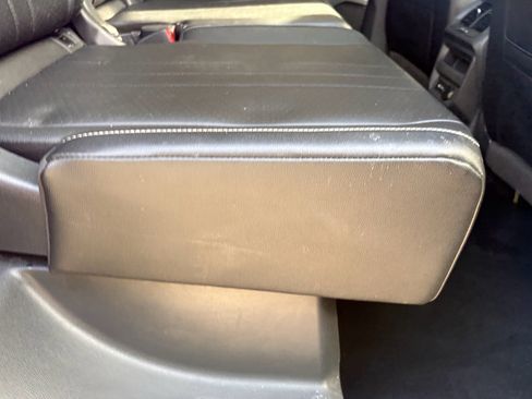 Used 2022 Volkswagen Tiguan SE w/ Panoramic Sunroof Package FWD image 25