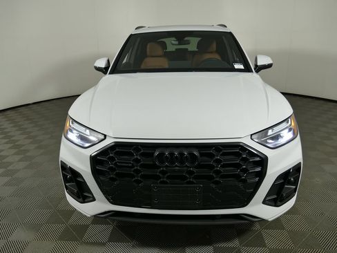 Used 2023 Audi Q5 2.0T Premium Plus w/ Premium Plus Package AWD/4WD image 8