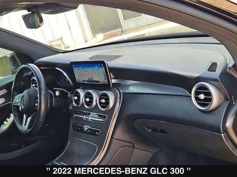 Used 2022 Mercedes-Benz GLC 300 4MATIC image 29