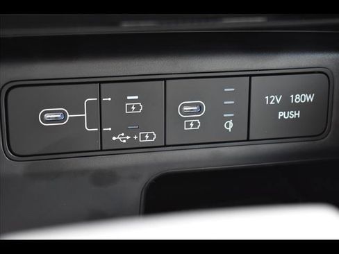 Certified 2025 Hyundai Tucson SEL image 10