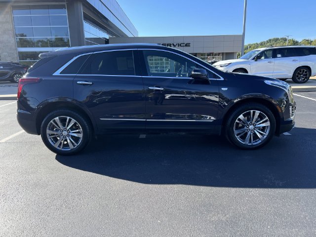 Used 2024 Cadillac XT5 Premium Luxury AWD/4WD image 2