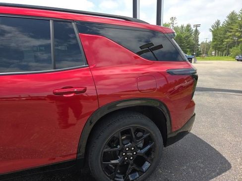 Used 2026 Chevrolet Traverse RS AWD/4WD image 40