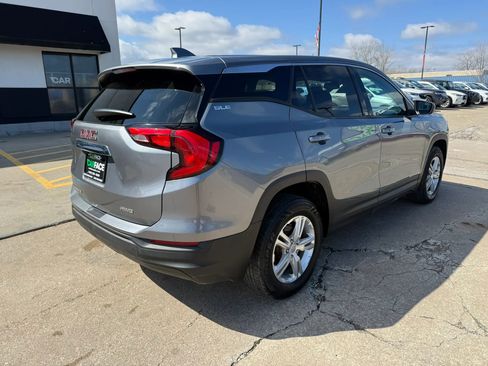 Used 2018 GMC Terrain SLE image 15