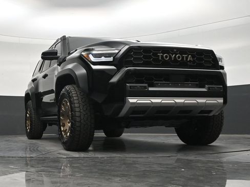 Used 2025 Toyota 4Runner Trailhunter AWD/4WD image 25