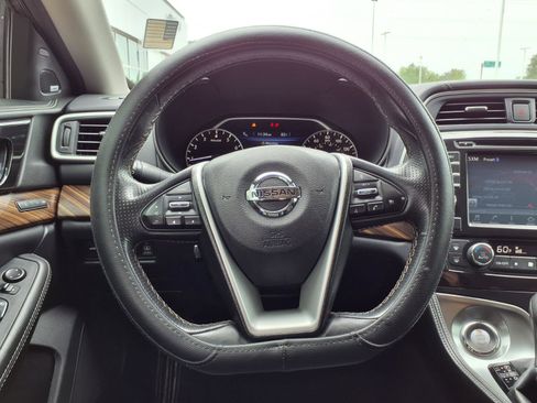 Used 2017 Nissan Maxima Platinum FWD image 13