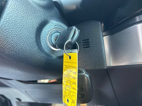Used 2018 Toyota Tacoma SR w/ SR Convenience Package AWD/4WD image 24