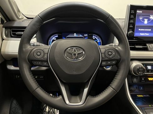 Used 2022 Toyota RAV4 Limited image 6