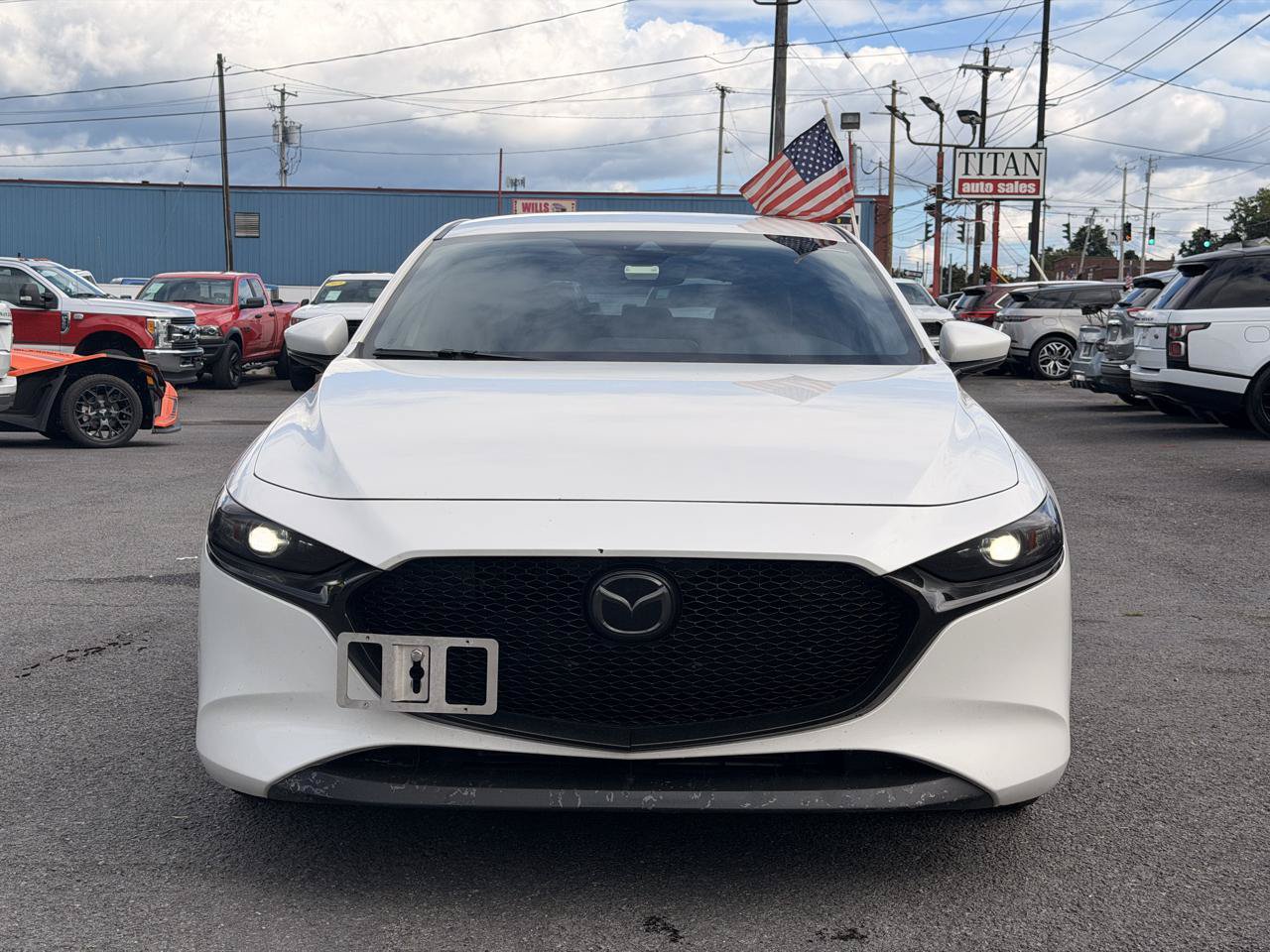 Used 2019 MAZDA MAZDA3 AWD Hatchback image 2