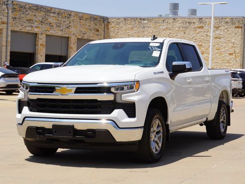 Used 2023 Chevrolet Silverado 1500 LT AWD/4WD image 3