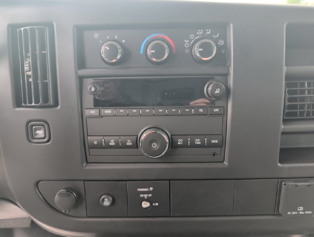 New 2026 Chevrolet Express 3500 w/ Power Convenience Package RWD image 32