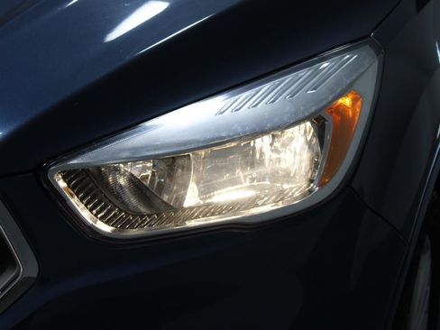 Used 2018 Ford Escape SE image 47