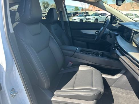 Certified 2025 Nissan Murano SL AWD/4WD image 11