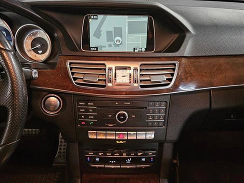 Used 2016 Mercedes-Benz E 350 Sedan image 15