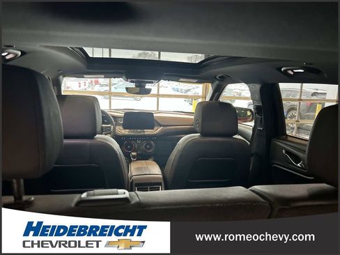 Certified 2025 Chevrolet Blazer RS w/ Driver Confidence II Package image 32