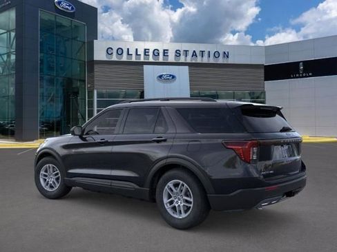 New 2026 Ford Explorer Active w/ Active Comfort Package image 4