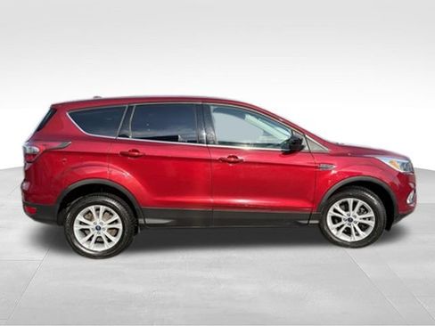 Used 2017 Ford Escape SE AWD/4WD image 6