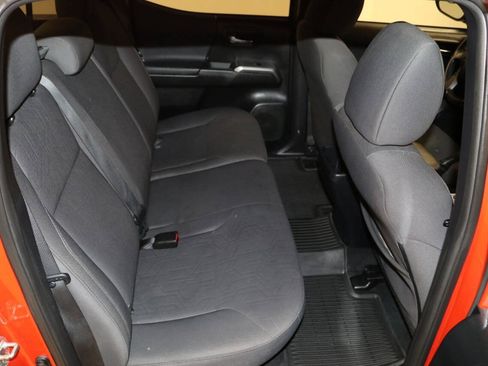 Used 2017 Toyota Tacoma TRD Sport w/ Premium & Technology Package AWD/4WD image 83