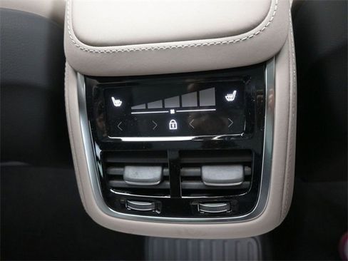 New 2026 Volvo XC90 T8 Plus image 35