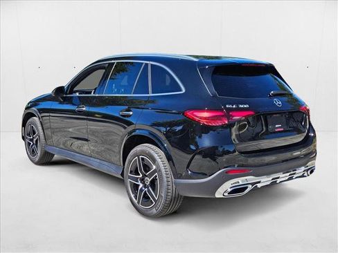 New 2025 Mercedes-Benz GLC 300 image 8