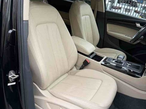 Used 2018 Audi Q5 2.0T Premium Plus w/ Premium Plus Package image 14