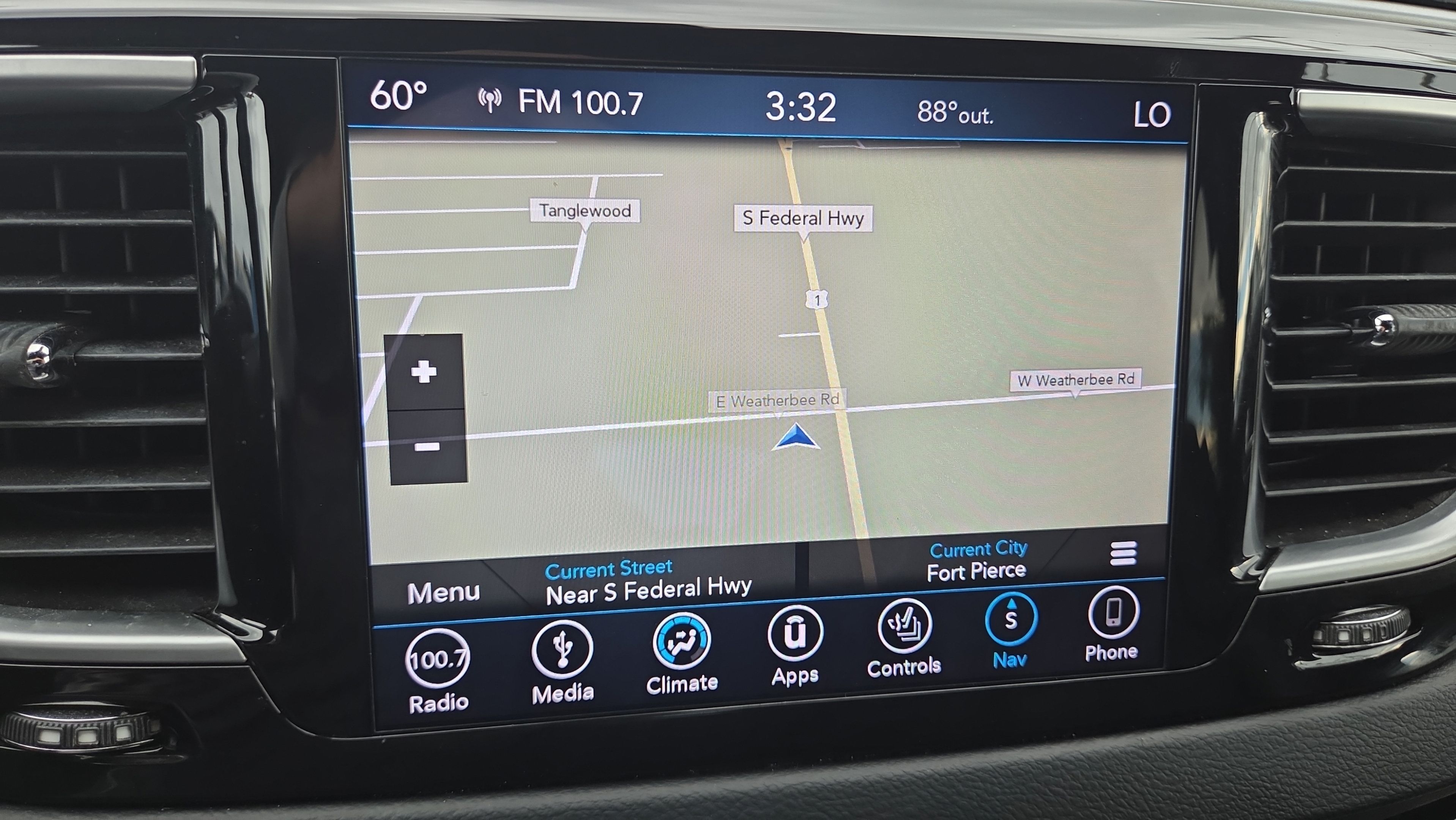 Used 2019 Chrysler Pacifica Touring-L Plus w/ S Appearance Package FWD image 23