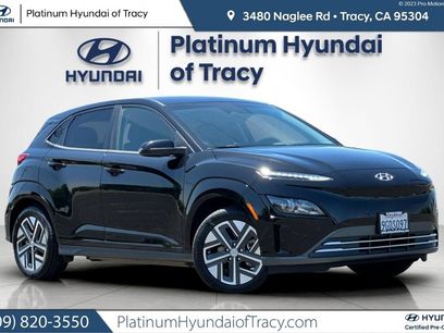Used 2023 Hyundai Kona SE w/ Cargo Package