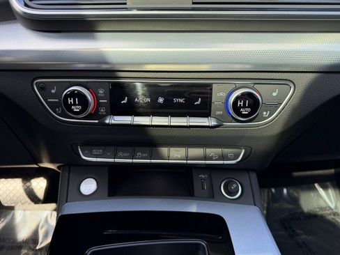 Certified 2025 Audi Q5 2.0T Premium Plus w/ Premium Plus Package image 15