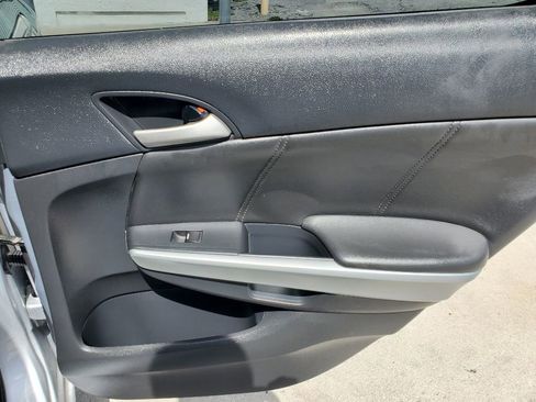 Used 2010 Honda Accord EX-L image 25