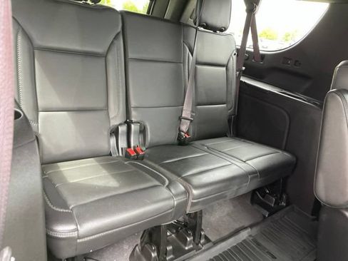Used 2022 GMC Yukon XL Denali AWD/4WD image 18