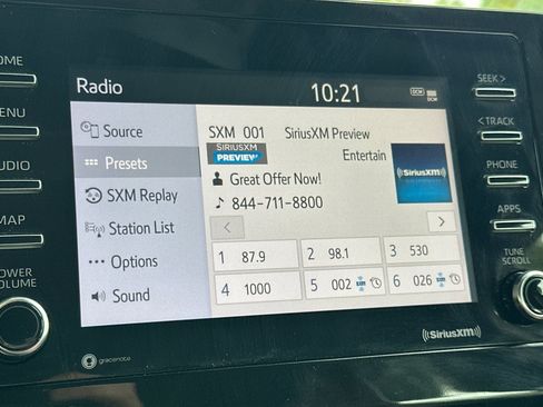 Used 2021 Toyota Camry SE image 22