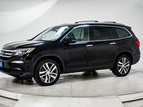 Used 2016 Honda Pilot Elite image 4