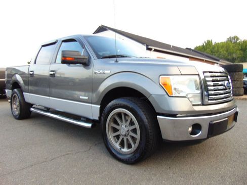Used 2011 Ford F150 XLT w/ XLT Chrome Pkg RWD image 61