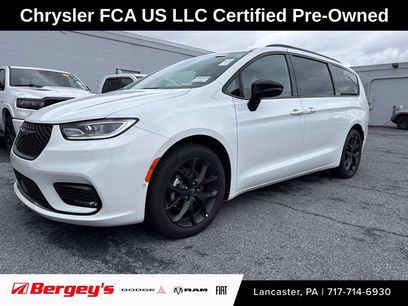 Certified 2026 Chrysler Pacifica Select w/ S Appearance Package