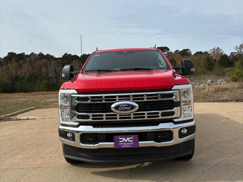 Used 2024 Ford F350 XLT w/ FX4 Off-Road Package image 3