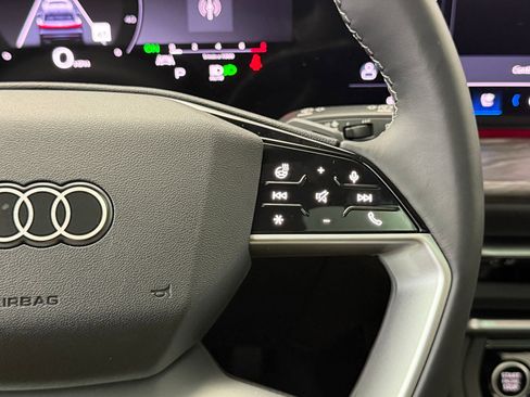 New 2025 Audi Q5 Premium Plus image 28