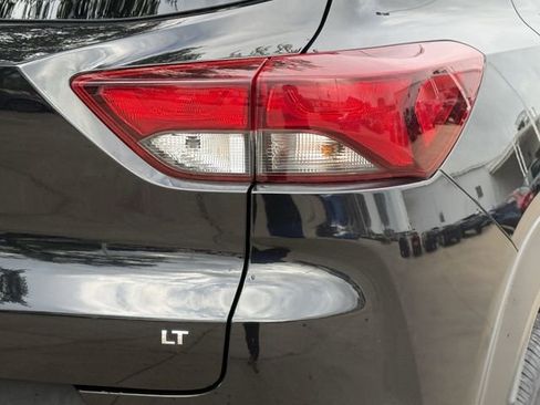 Used 2023 Chevrolet TrailBlazer LT w/ Convenience Package AWD/4WD image 7